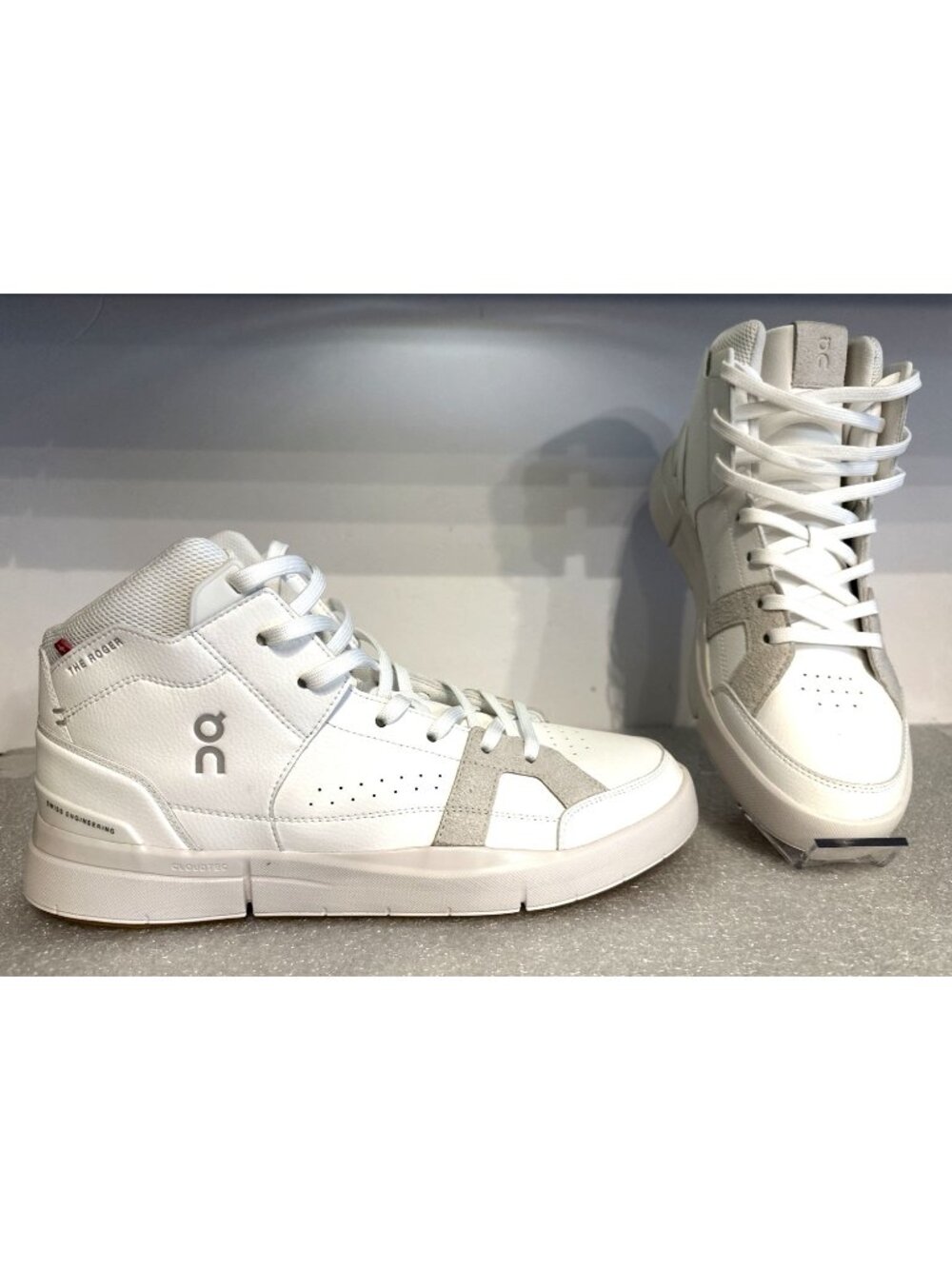 On The Roger Federer Sneakers White Shoes Club House New Mid Top Mens Size 11 US